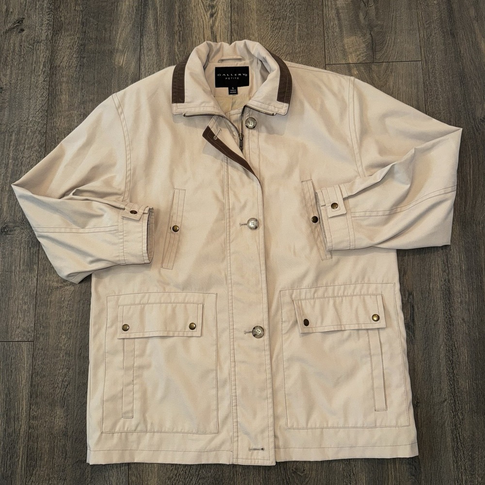 Gallery Women's S Raincoat Jacket Snap Button Zipup Weatherproof Western No Hood